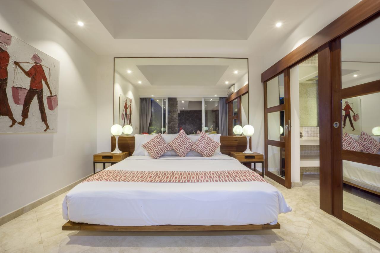 Villa Chakra Villas *